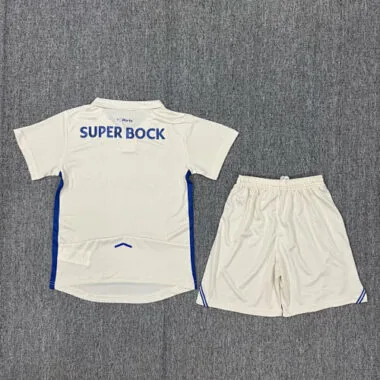 Afbeelding 2 van album 25-26 Porto derde jeugdvoetbalshirts