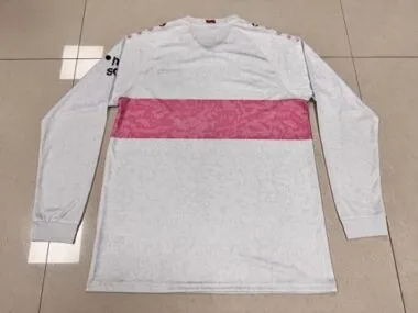 Imagem 2 do álbum 25-26 Stuttgart Special Long Sleeve Soccer Jerseys