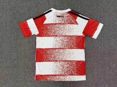 Image 2 de l’album Maillots de football domicile Düsseldorf 26-27