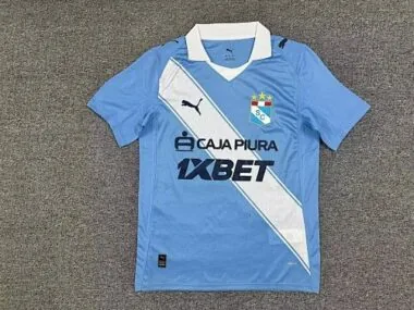 26–27 Sporting Cristal Fußball-Heimtrikots