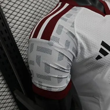 Imagem 6 do álbum 2026 UAE Home Player Version Soccer Jerseys