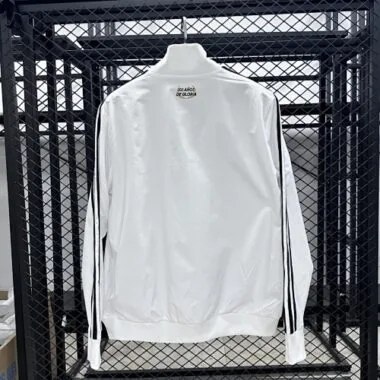 Imagen 3 del álbum 25-26 Colo Windbreaker Jackets