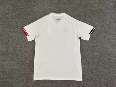 Imagem 2 do álbum 25-26 Besiktas Home Soccer Jerseys
