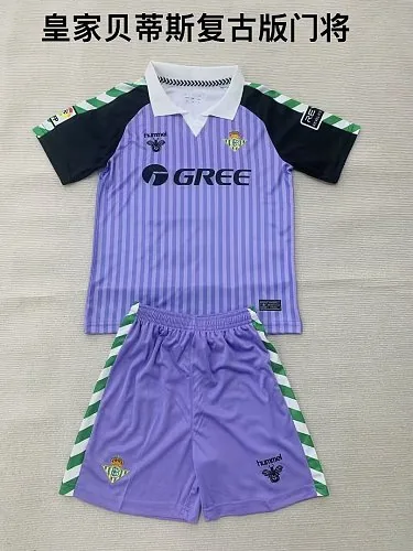 Camisetas de fútbol del Real Betis con el número 26-27 para portero