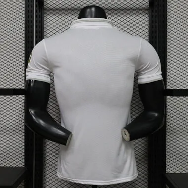 Imagen 2 del álbum Camisetas de fútbol del Real Madrid, versión especial de jugador, 26-27