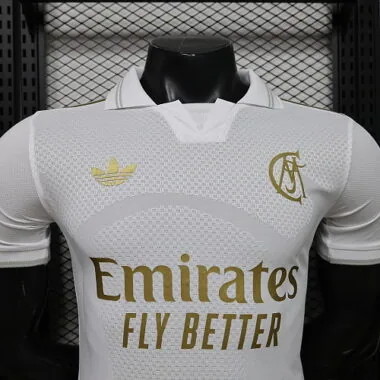 Imagen 8 del álbum Camisetas de fútbol del Real Madrid, versión especial de jugador, 26-27