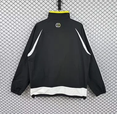 Immagine 5 dell’album 06-07 Real Madrid Retro Windbreaker Jackets