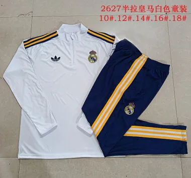 Immagine 2 dell’album Tuta Real Madrid Kids 26-27