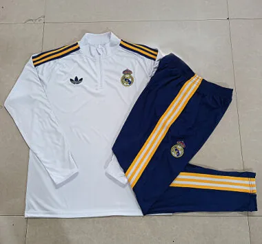 Immagine 3 dell’album Tuta Real Madrid Kids 26-27