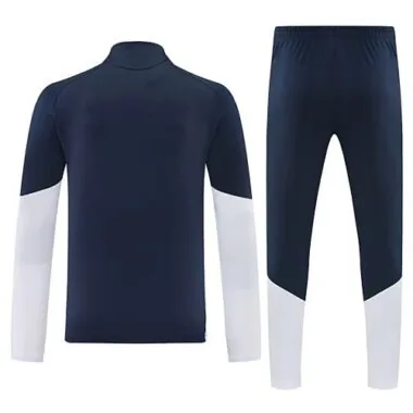 Imagen 3 del álbum 26-27 Real Madrid Training Soccer Suit