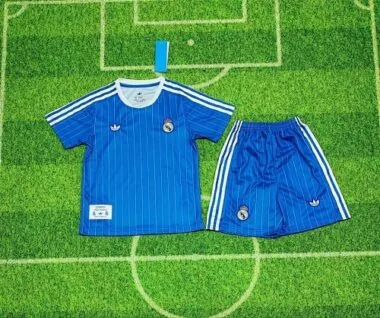 Camisetas de fútbol del Real Madrid para niños, 26-27