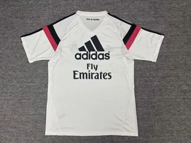 Imagem 2 do álbum 14-15 Real Madrid Retro Soccer Jerseys