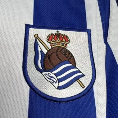 Image 3 de l’album 02/03 Maillots de football rétro de la Real Sociedad (à domicile)