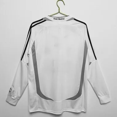Image 2 de l’album 2006/07 Real Madrid Home Retro Long Sleeve Soccer Jerseys
