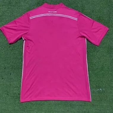 Immagine 2 dell’album 2014/15 Real Madrid Away Retro Soccer Jerseys
