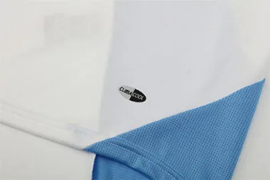 Imagem 7 do álbum 05-06 Real Madrid Retro Soccer Jerseys