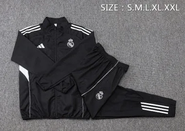 Imagen 23 del álbum Chaquetas cortavientos del Real Madrid 26-27