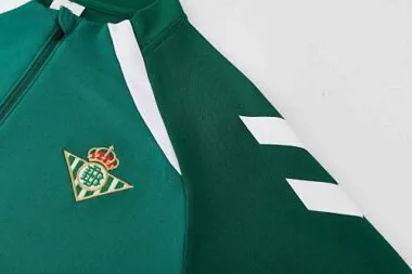 Image 7 de l’album 26-27 Real Betis Long Sleeve tracksuit