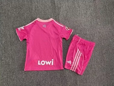 Imagem 2 do álbum 25-26 Granada Third Kids Soccer Jerseys