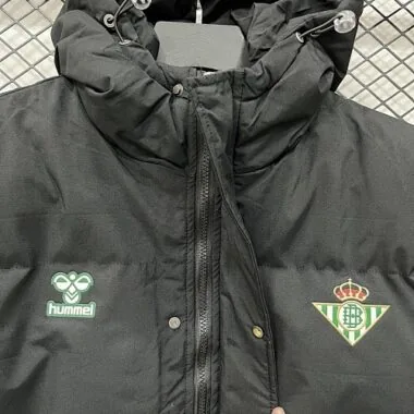 Image 2 de l’album 25-26 Real Betis padded coat