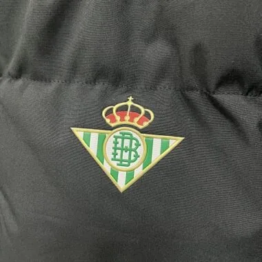 Image 5 de l’album 25-26 Real Betis padded coat