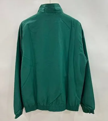 Imagen 4 del álbum Chaquetas cortavientos del Real Betis 25-26