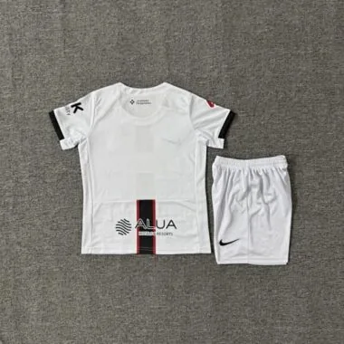 Imagen 2 del álbum 25-26 Mallorca Away Kids Soccer Jerseys