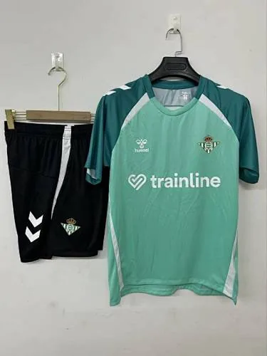 Equipación de entrenamiento de fútbol del Real Betis 25-26