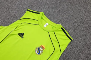 Imagem 2 do álbum Camisola de treino de futebol do Real Madrid 25-26