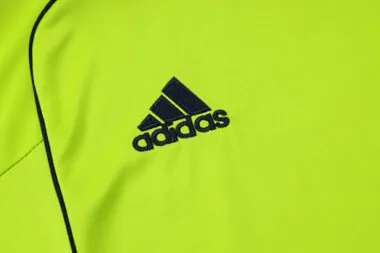 Imagem 7 do álbum Camisola de treino de futebol do Real Madrid 25-26