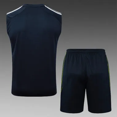 Image 3 de l’album Maillot d’entraînement de football du Real Madrid 25-26