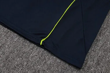 Image 12 de l’album Maillot d’entraînement de football du Real Madrid 25-26