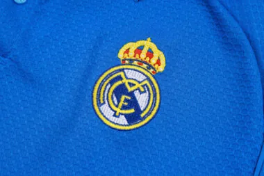 25–26 Real Madrid Polo-Trainings-Fußballanzug Albumbild 7