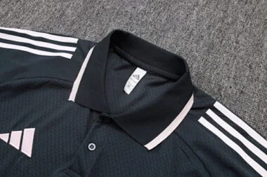Imagem 5 do álbum 25-26 Real Madrid Polo Training Soccer Suit