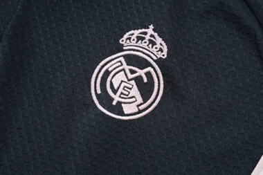 Imagem 7 do álbum 25-26 Real Madrid Polo Training Soccer Suit