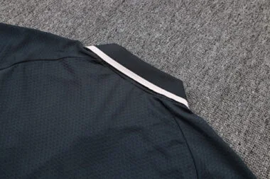 Imagem 12 do álbum 25-26 Real Madrid Polo Training Soccer Suit
