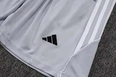 25-26 Real Madrid Training Soccer Suit album image 13