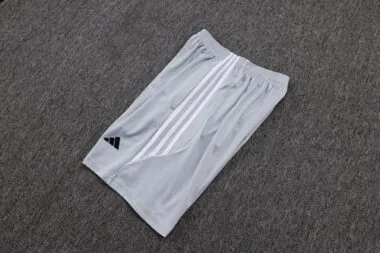 25-26 Real Madrid Training Soccer Suit album image 16