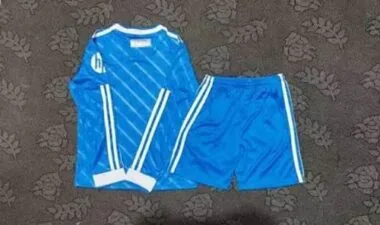Imagen 2 del álbum 25-26 Real Madrid Third Kids Soccer Jerseys