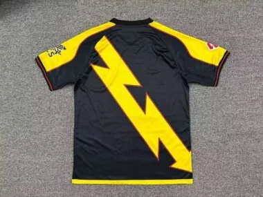 Afbeelding 2 van album 25-26 Rayo Vallecano Third Soccer Jerseys