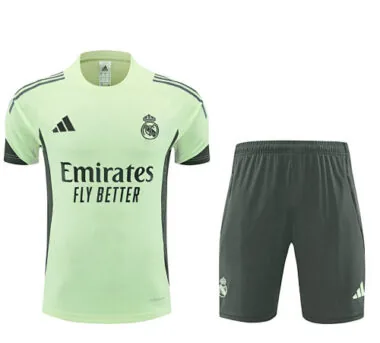 Equipación de entrenamiento de fútbol del Real Madrid 25-26