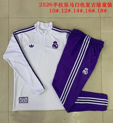 Immagine 3 dell’album Tuta Real Madrid Kids 25-26