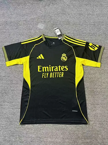 Camisetas especiales de fútbol del Real Madrid 25-26