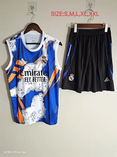 Camiseta de entrenamiento de fútbol del Real Madrid 25-26