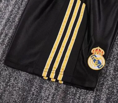 Imagen 10 del álbum Real Madrid Away Kids Soccer Jerseys
