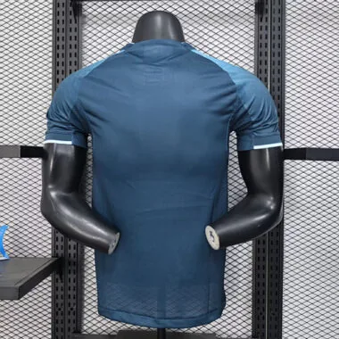 Image 4 de l’album Maillots de football Real Madrid 25-26, version « Special Player »