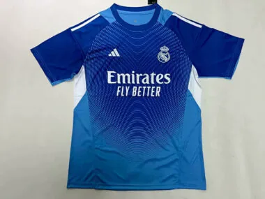 Camisetas de fútbol del Real Madrid con el número 25-26 para el portero