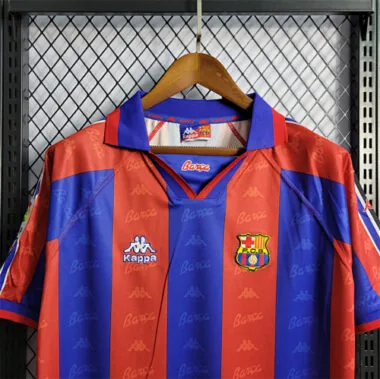 Immagine 4 dell’album 96-97 Barc Home Soccer Jerseys