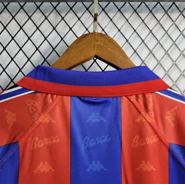 Immagine 13 dell’album 96-97 Barc Home Soccer Jerseys