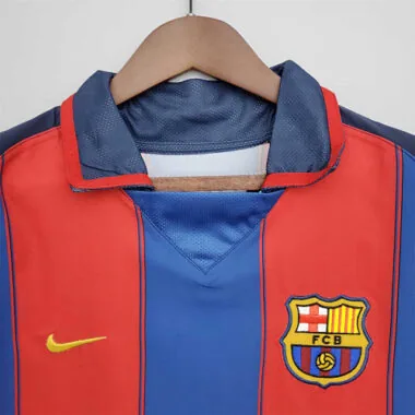Immagine 2 dell’album 03-04 Barc Home Soccer Jerseys